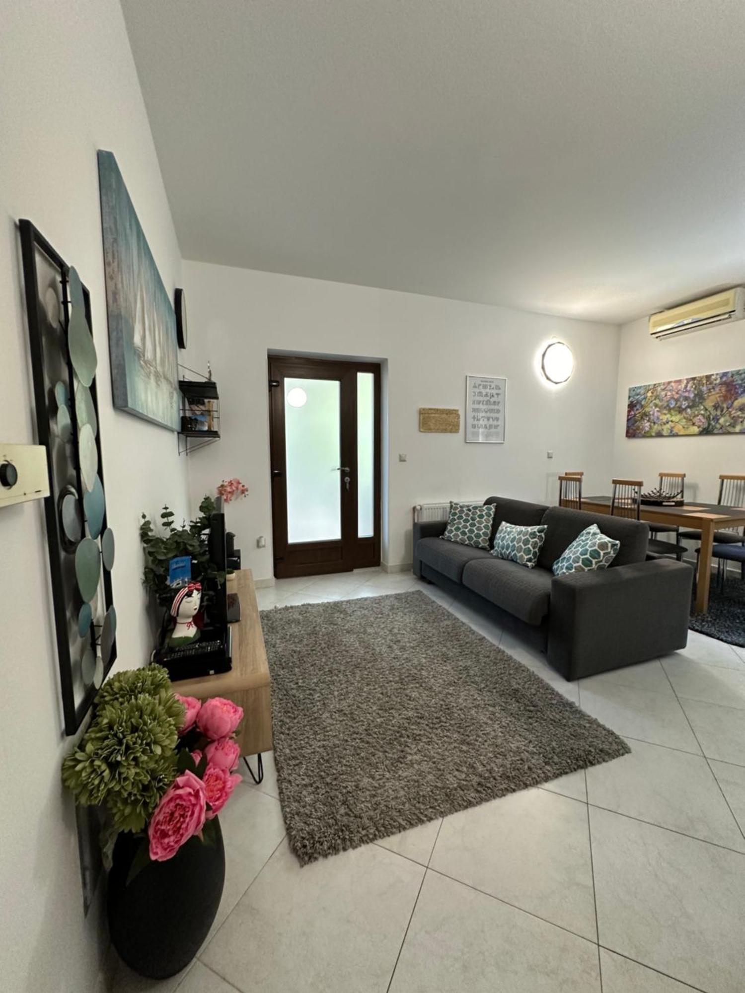 Apartments Zlatko & Mira Dorcic 巴斯卡 外观 照片