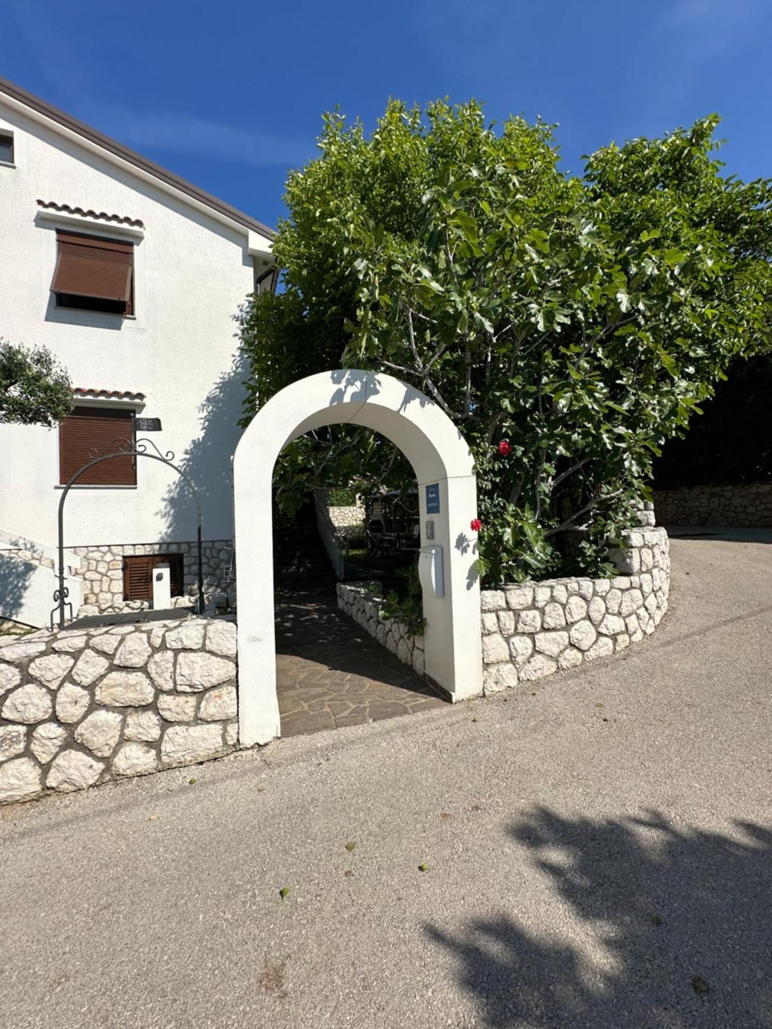 Apartments Zlatko & Mira Dorcic 巴斯卡 外观 照片